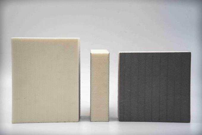 Panneaux muraux isolants PU/PIR pour les bâtiments contemporains 0